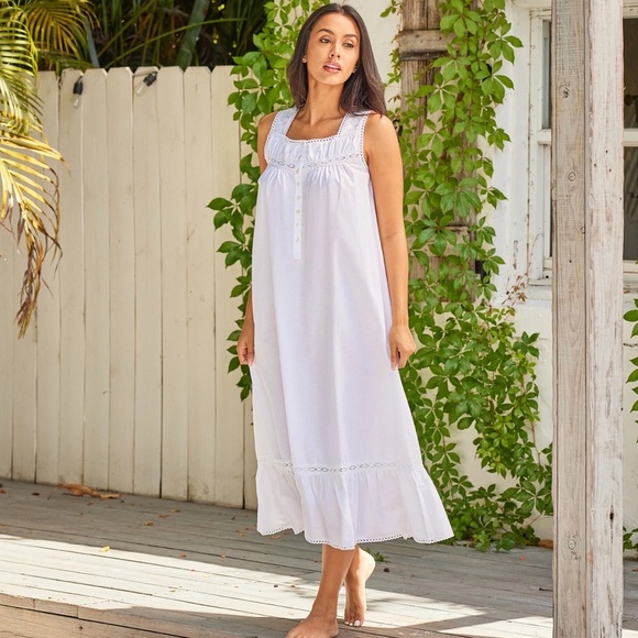 Alexander Del Rossa M women’s Victorian, white lace trim square neck nightgown - Picture 1 of 12